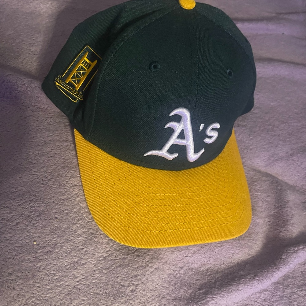 A's Logo Baseball Cap in Green and Yellow